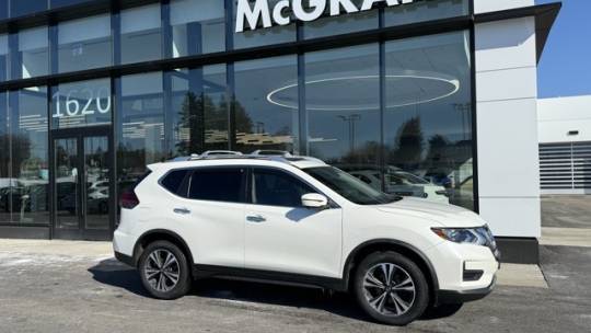 2019 Nissan Rogue SV — SUV — 104,717 mi — Libertyville, IL