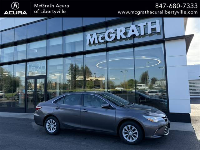 2016 Toyota Camry LE — Sedan — 48,347 mi — Libertyville, IL