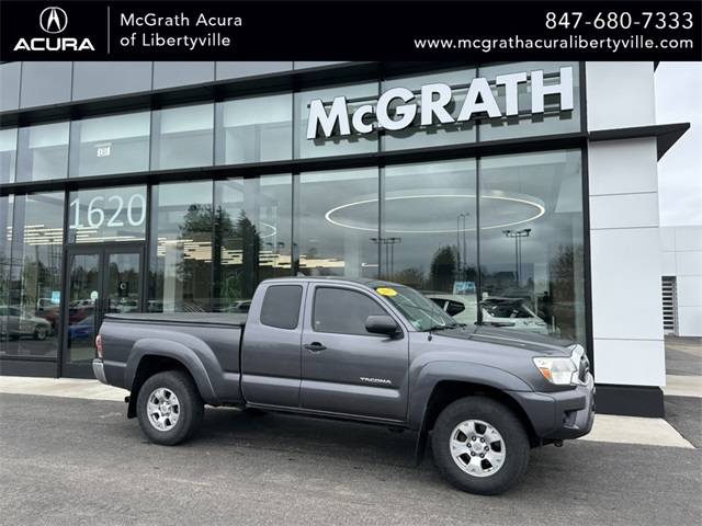 2015 Toyota Tacoma Base — Pickup Truck — 85,481 mi — Libertyville, IL
