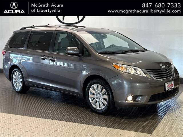 2017 Toyota Sienna XLE Premium — Minivan — 75,554 mi — Libertyville, IL