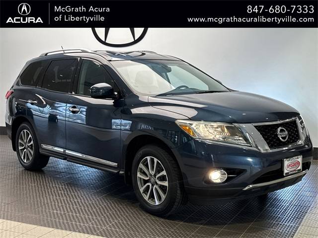 2013 Nissan Pathfinder SL — SUV — 136,178 mi — Libertyville, IL
