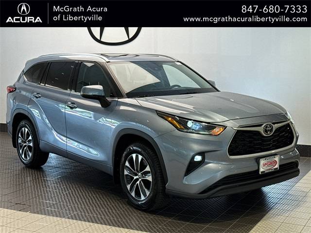 2021 Toyota Highlander XLE — SUV — 44,841 mi — Libertyville, IL