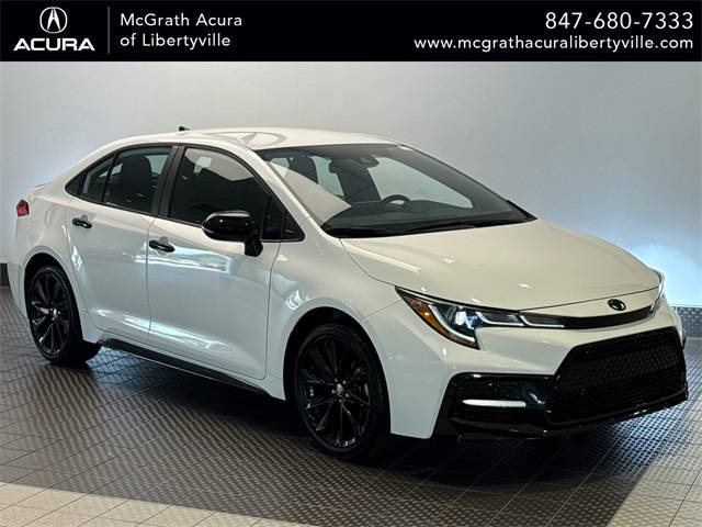 2022 Toyota Corolla SE Nightshade — Sedan — 2,352 mi — Libertyville, IL