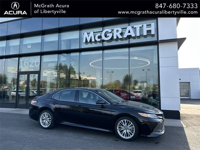2018 Toyota Camry XLE V6 — Sedan — 16,963 mi — Libertyville, IL