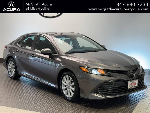 2018 Toyota Camry LE — Sedan — 68,182 mi — Libertyville, IL
