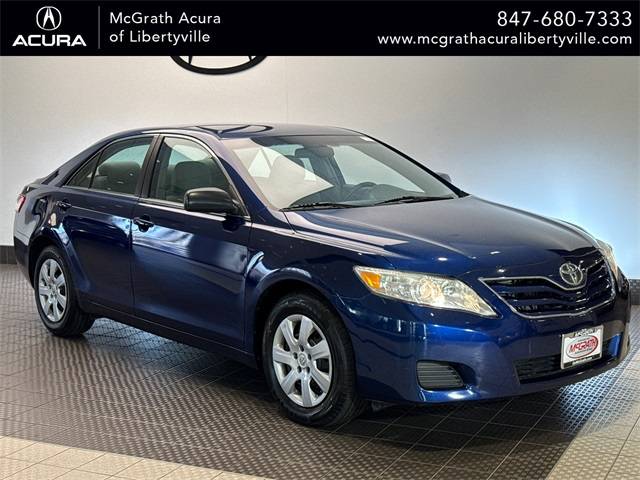 2011 Toyota Camry LE — Sedan — 101,014 mi — Libertyville, IL
