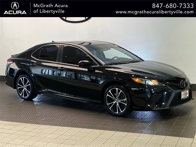 2019 Toyota Camry SE — Sedan — 61,042 mi — Libertyville, IL
