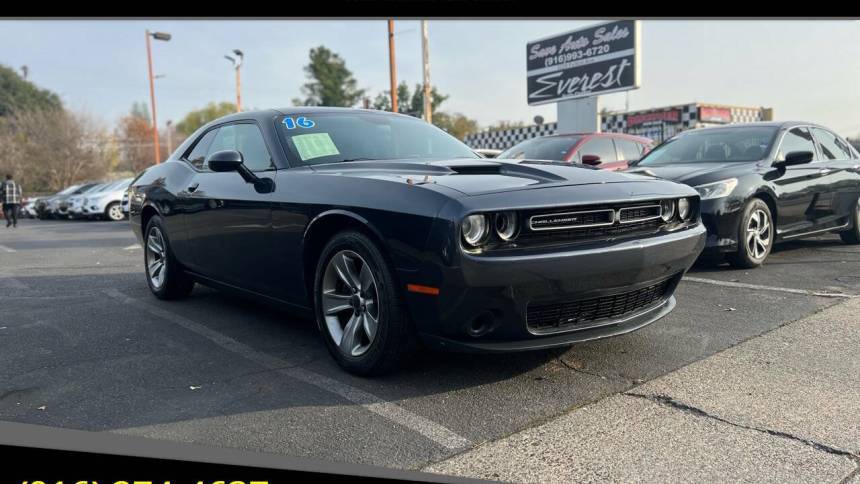2016 Dodge Challenger SXT — Coupe — 112,091 mi — Sacramento, CA