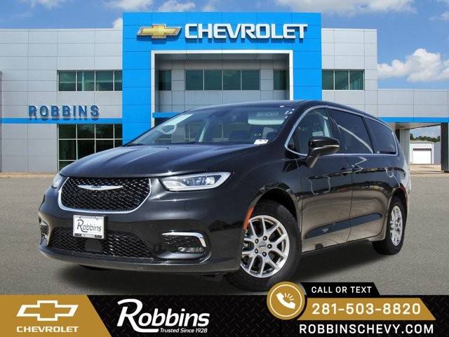 2023 Chrysler Pacifica Touring L — Minivan — 67,628 mi — Humble, TX