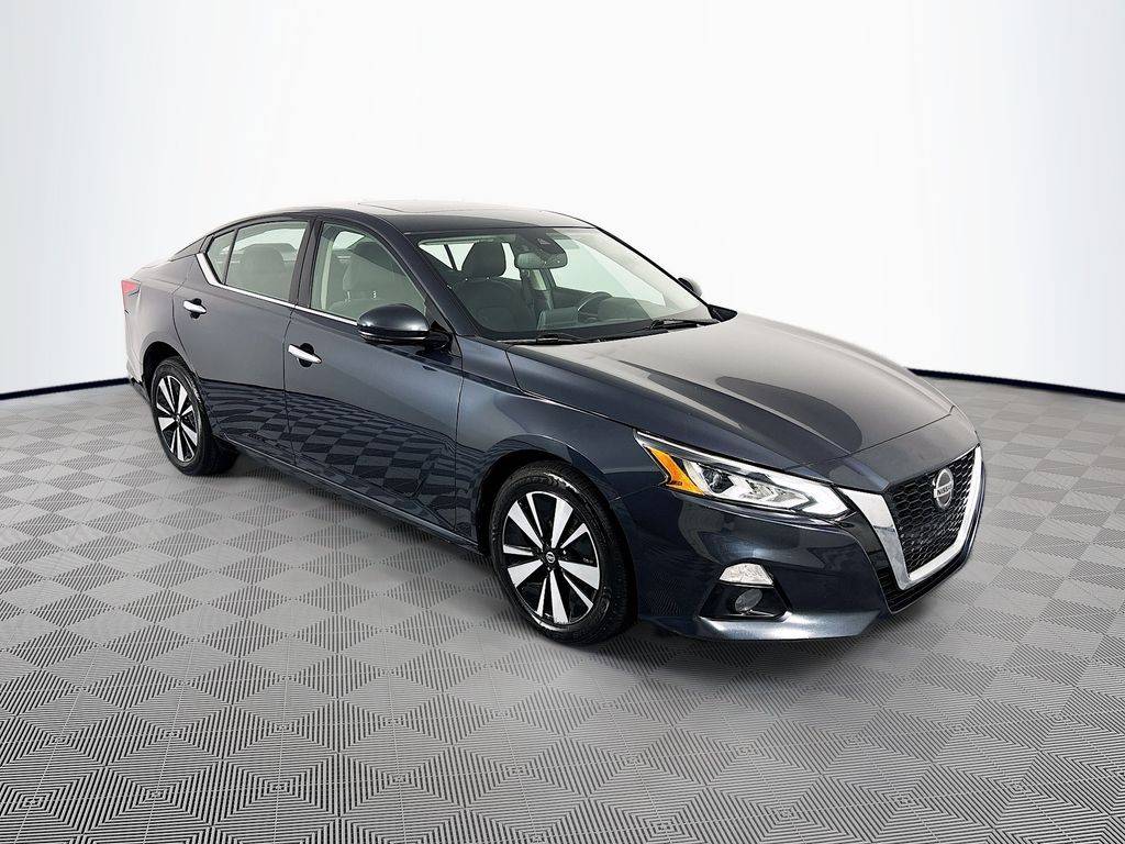 2020 Nissan Altima SV