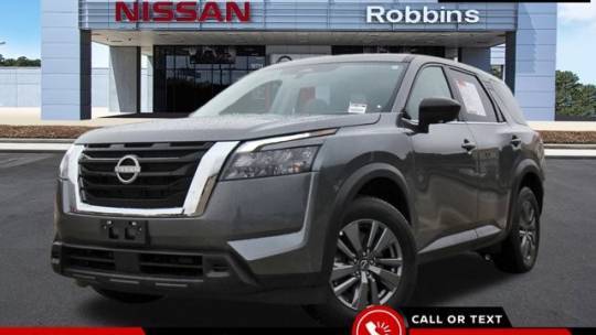2024 Nissan Pathfinder S