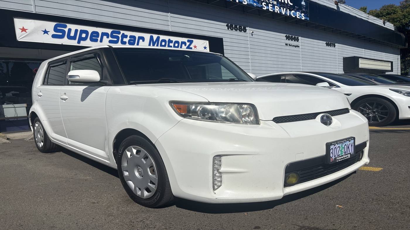 2014 Scion xB Base — Wagon — 140,674 mi — Milwaukie, OR