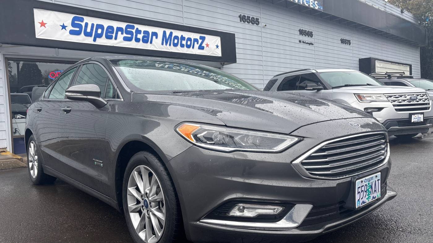 2017 Ford Fusion Energi SE — Sedan — 70,688 mi — Milwaukie, OR