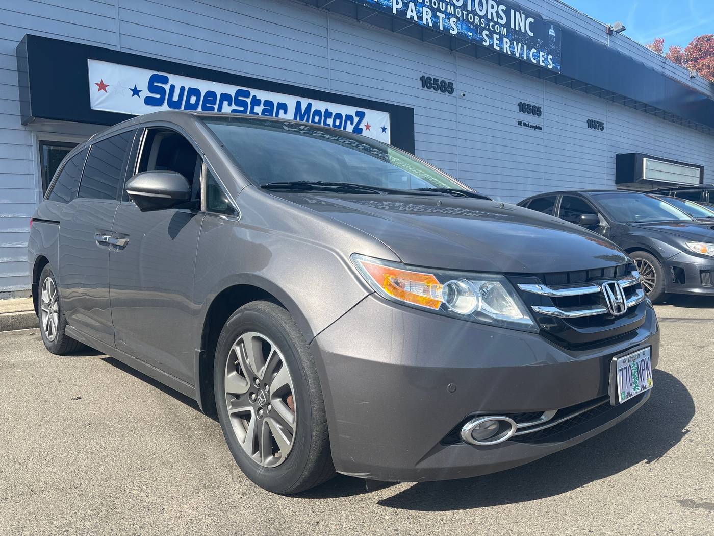 2015 Honda Odyssey Touring — Minivan — 129,780 mi — Milwaukie, OR