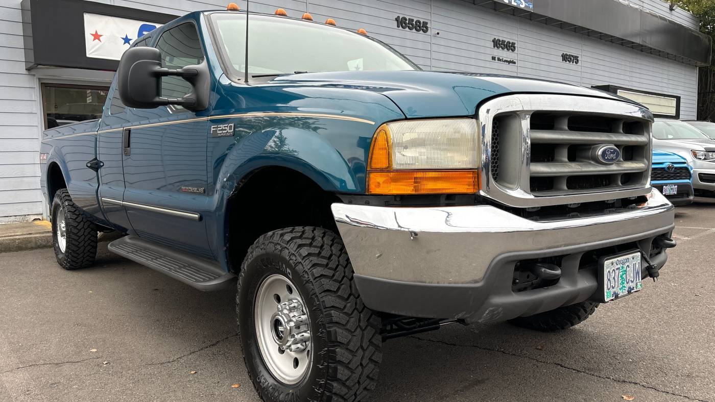 2000 Ford Super Duty F-250 XL — Pickup Truck — 226,382 mi — Milwaukie, OR