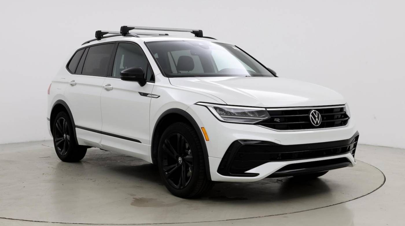 2023 Volkswagen Tiguan SE R-Line Black — SUV — 35,931 mi — Naples, FL