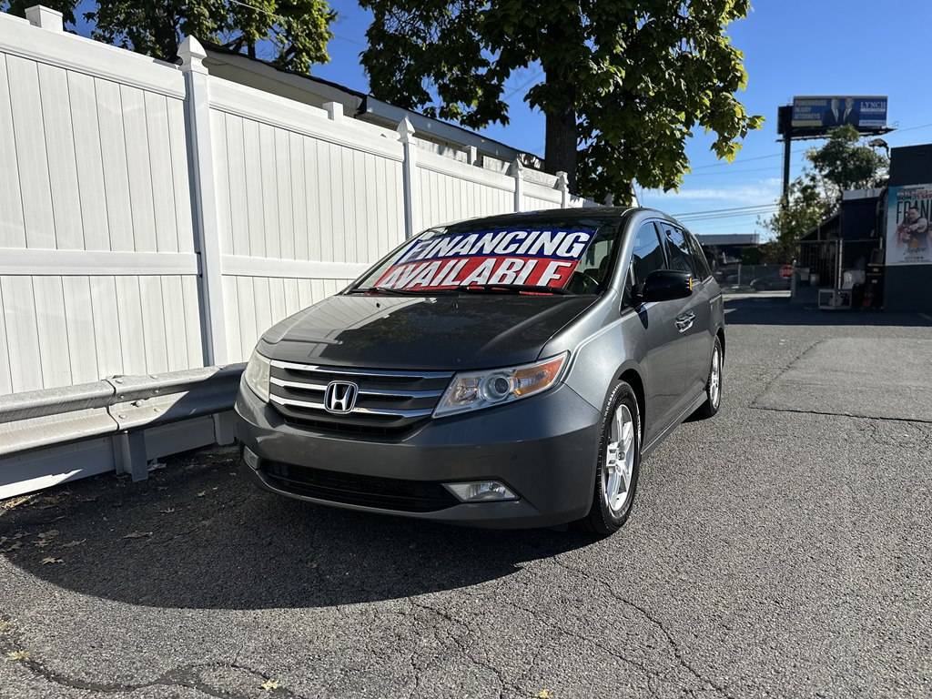 2013 Honda Odyssey Touring — Minivan — 217,428 mi — Paterson, NJ