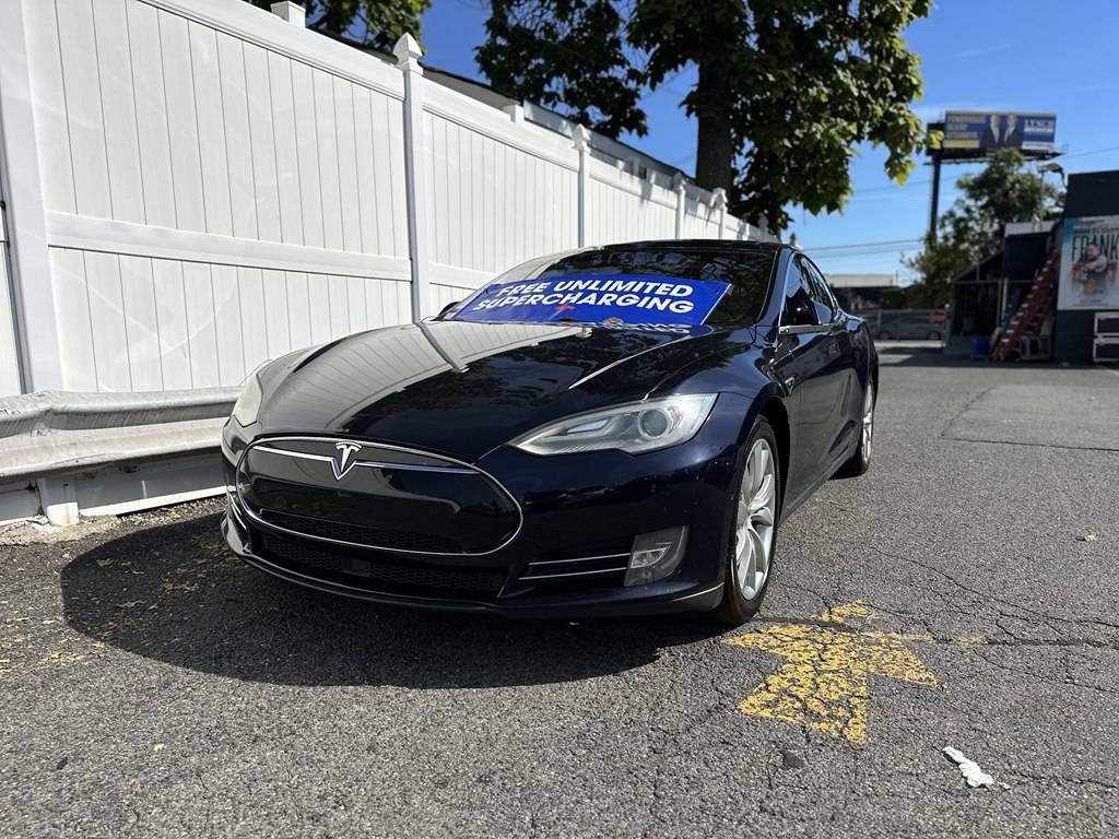 2015 Tesla Model S 85 — Hatchback — 14,999 mi — Paterson, NJ