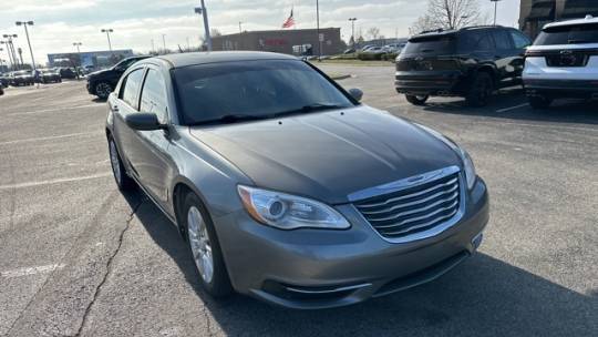 2013 Chrysler 200 LX — Sedan — 61,469 mi — Plainfield, IN