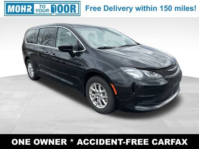 2022 Chrysler Voyager LX — Minivan — 61,621 mi — Plainfield, IN