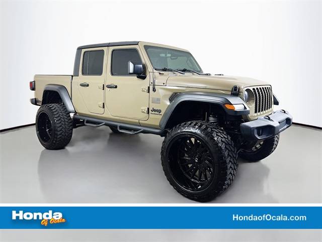2020 Jeep Gladiator Sport S — Pickup Truck — 104,100 mi — Ocala, FL