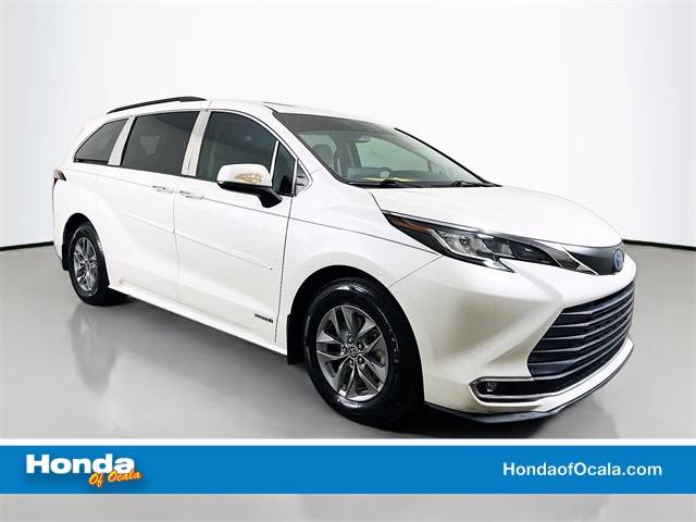 2021 Toyota Sienna XLE — Minivan — 104,578 mi — Ocala, FL