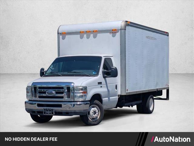 2012 Ford Econoline Commercial Cutaway E-350