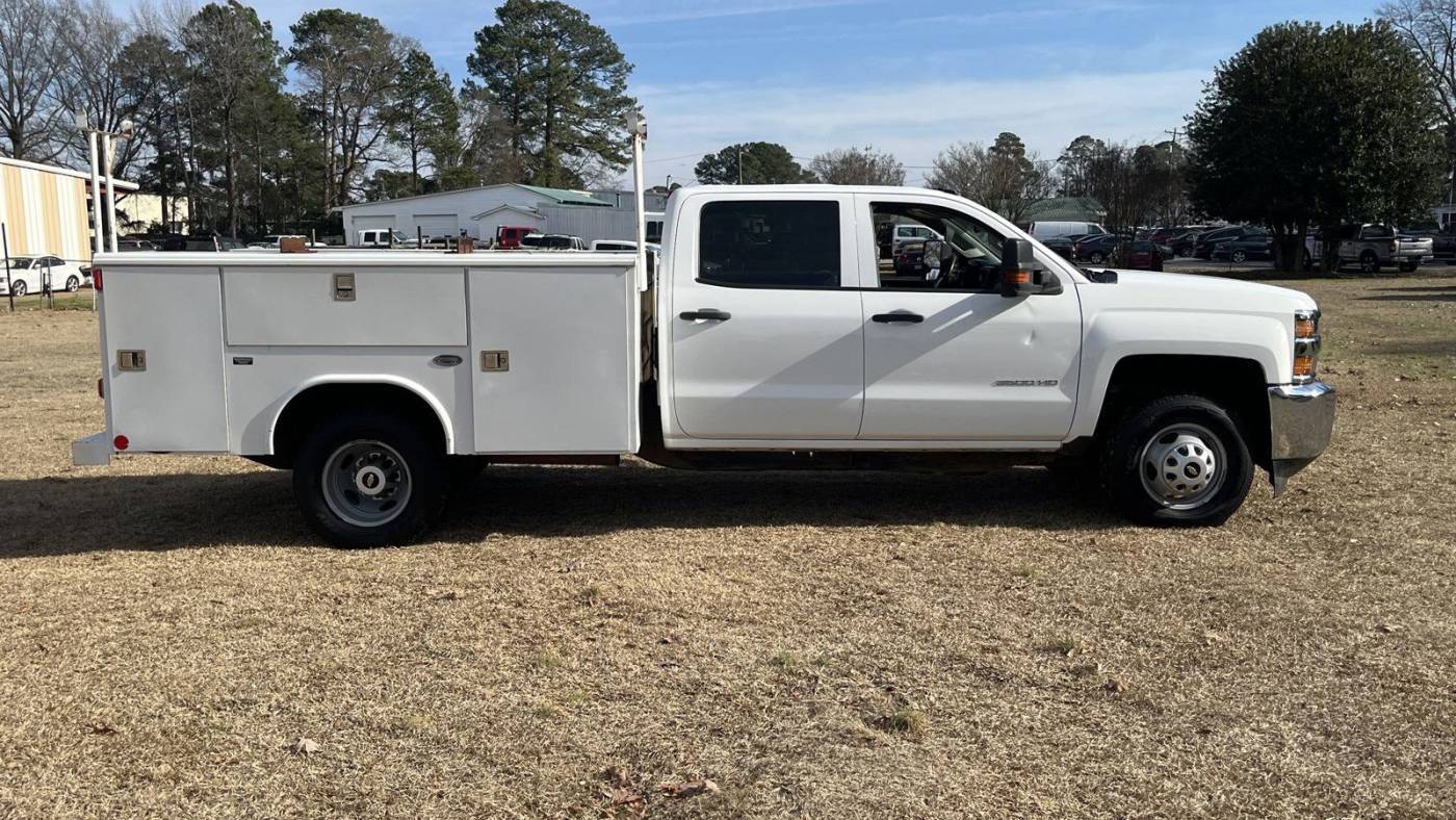 2016 Chevrolet Silverado 3500HD Chassis Cab WT — Chassis Cab Truck — 255,427 mi — Mount Olive, NC
