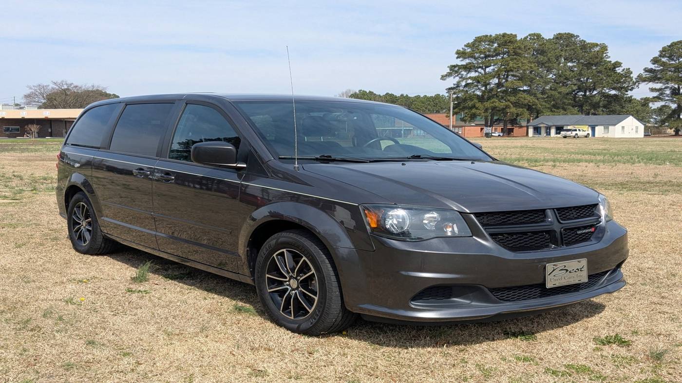 2015 Dodge Grand Caravan SE — Minivan — 143,000 mi — Mount Olive, NC