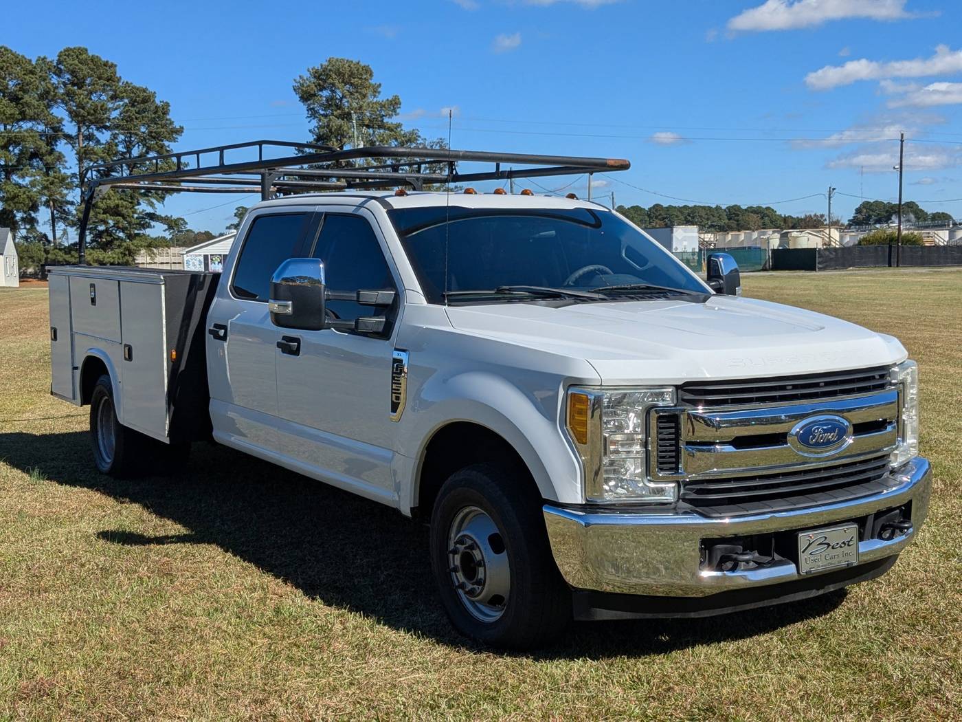 2017 Ford Super Duty F-350 Chassis Cab