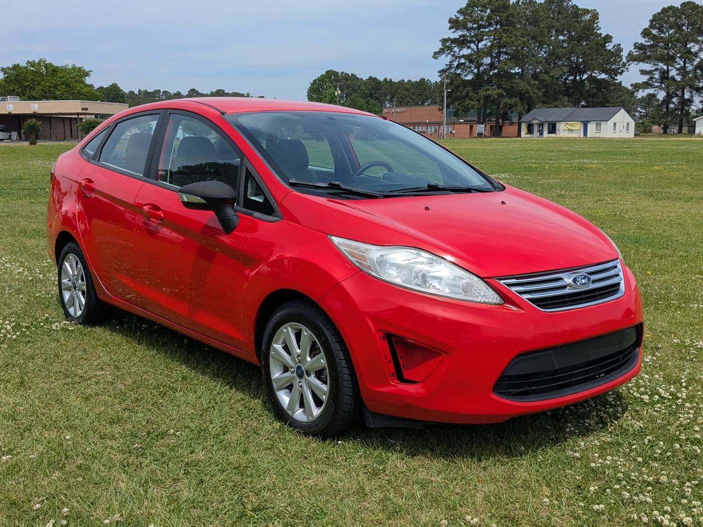 2013 Ford Fiesta SE — Sedan — 138,047 mi — Mount Olive, NC