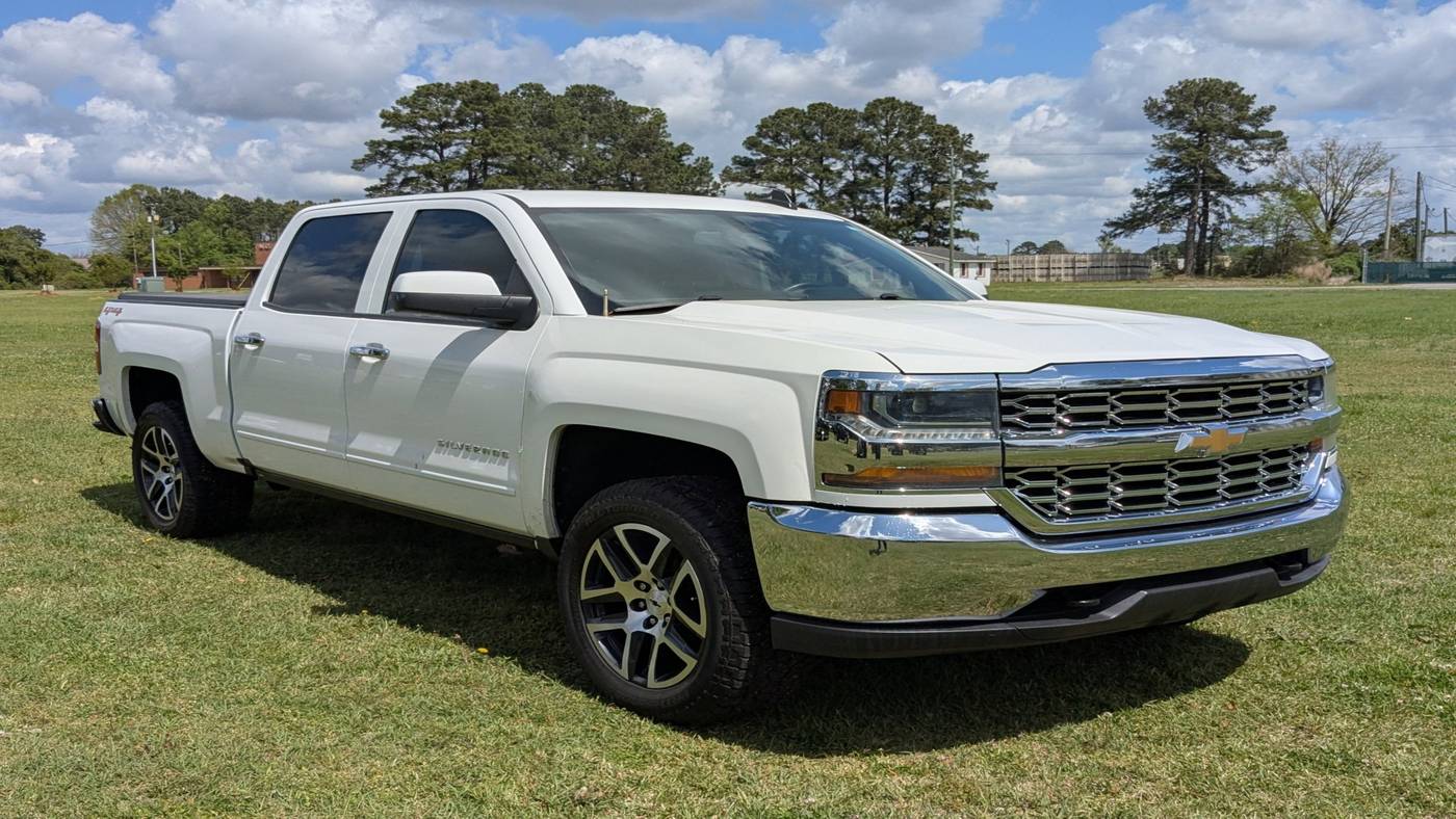2017 Chevrolet Silverado 1500 LT — Pickup Truck — 110,164 mi — Mount Olive, NC