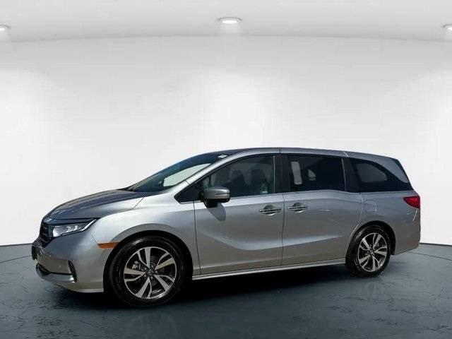 2024 Honda Odyssey Touring — Minivan — 6,578 mi — Bristol, WI