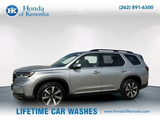 2023 Honda Pilot Touring — SUV — 18,351 mi — Bristol, WI