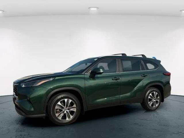 2023 Toyota Highlander L — SUV — 38,235 mi — Bristol, WI