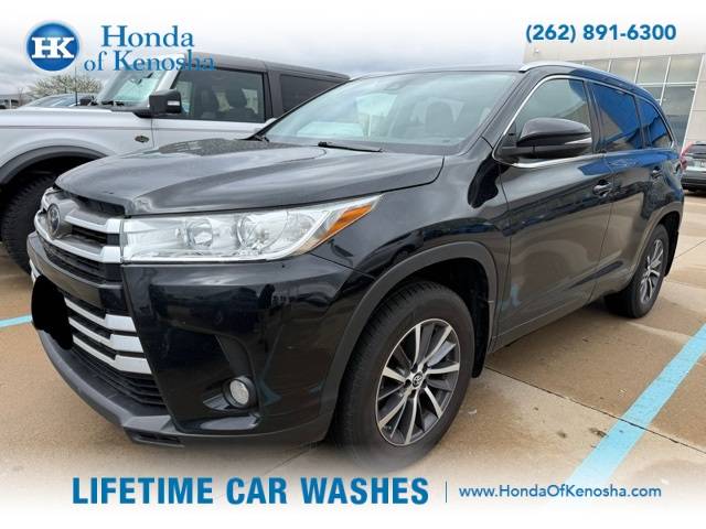 2018 Toyota Highlander SE V6 — SUV — 131,103 mi — Bristol, WI
