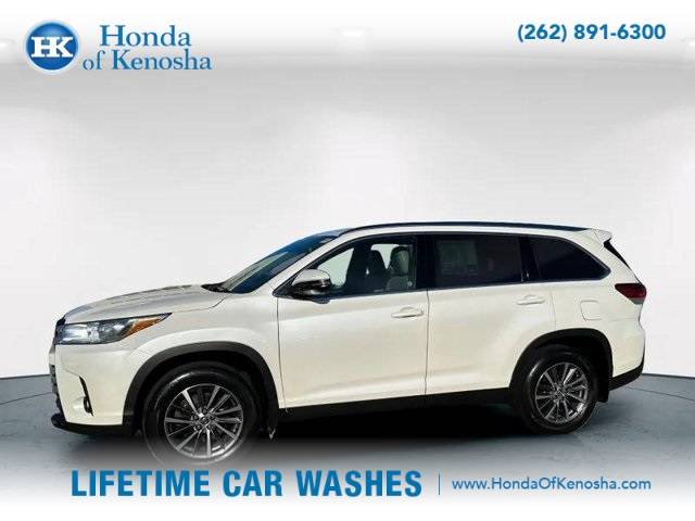 2019 Toyota Highlander SE V6 — SUV — 92,460 mi — Bristol, WI