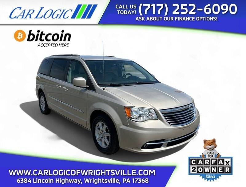 2012 Chrysler Town & Country Touring — Minivan — 140,533 mi — Wrightsville, PA
