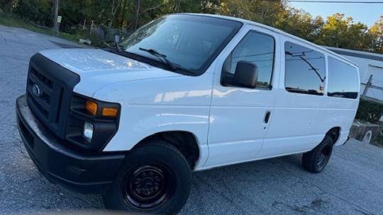 2014 Ford E-Series E-350 Super Duty XL