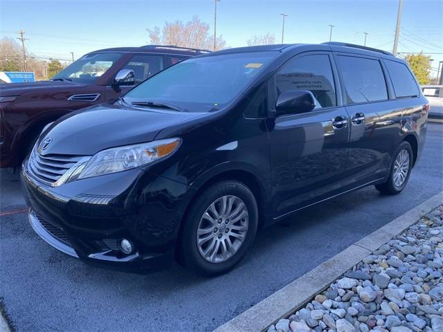 2017 Toyota Sienna Limited Premium — Minivan — 95,059 mi — Charlotte, NC