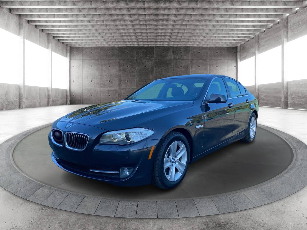 2013 BMW 5 Series 528i — Sedan — 113,414 mi — San Mateo, CA
