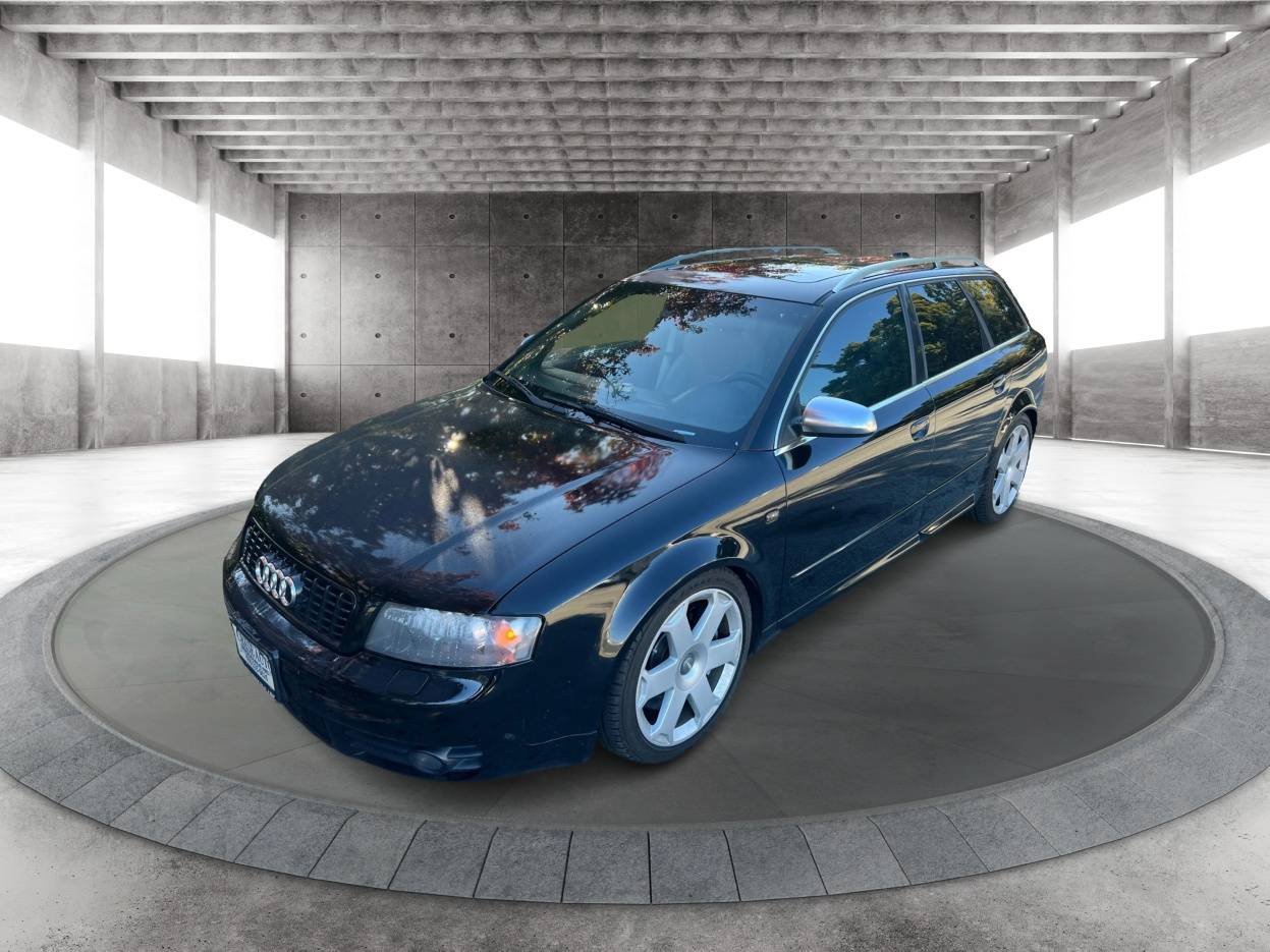 2005 Audi S4 Standard