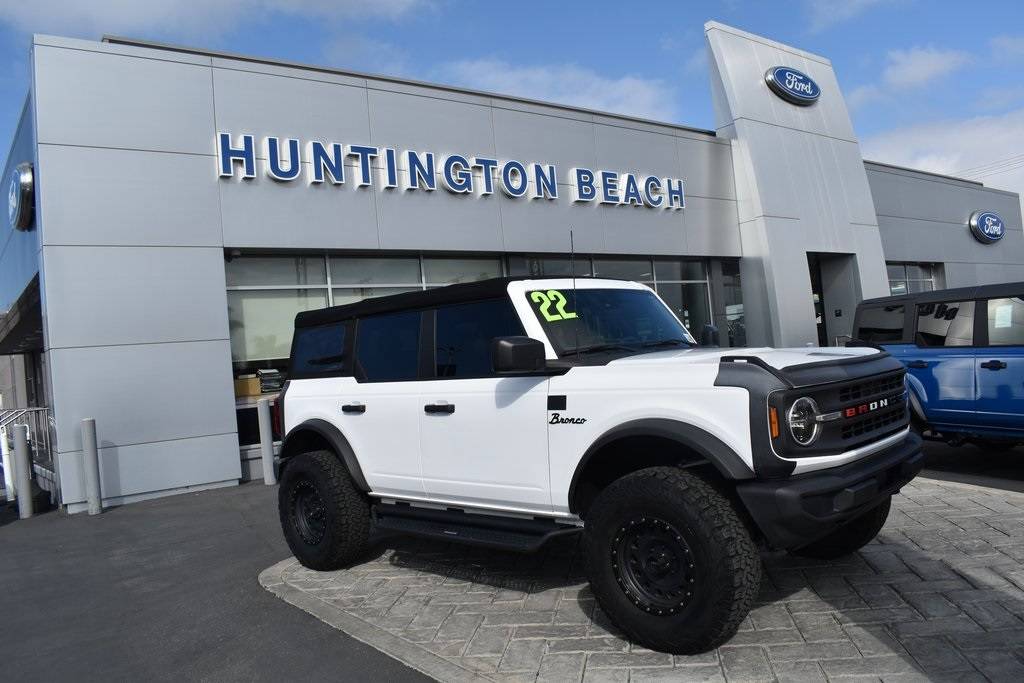 2022 Ford Bronco Base — SUV — 22,108 mi — Huntington Beach, CA