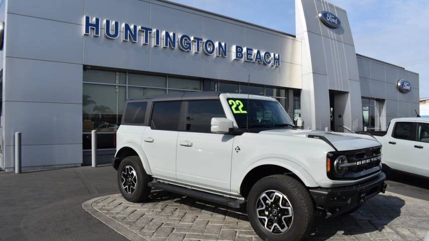 2022 Ford Bronco Outer Banks — SUV — 24,905 mi — Huntington Beach, CA