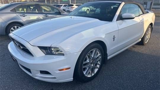 2014 Ford Mustang V6 Premium — Convertible — 89,838 mi — Statesville, NC