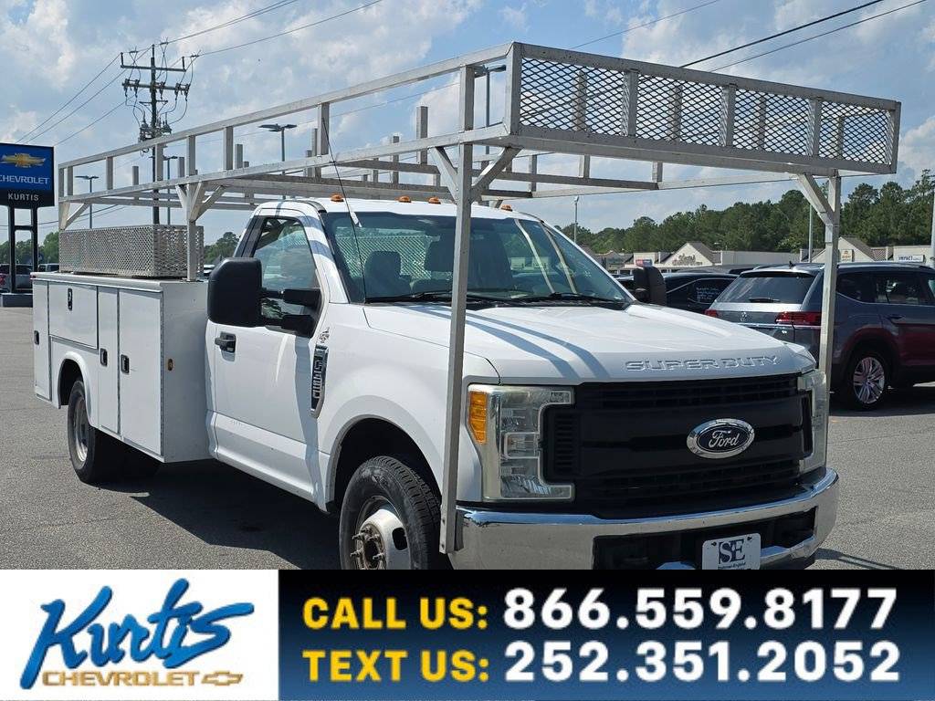 2017 Ford Super Duty F-350 Chassis Cab XL — Chassis Cab Truck — 131,342 mi — Morehead City, NC