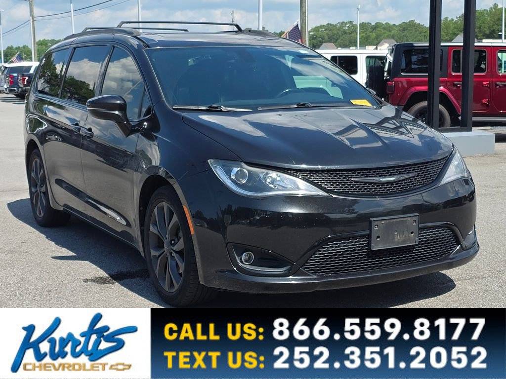 2018 Chrysler Pacifica Limited — Minivan — 81,358 mi — Morehead City, NC
