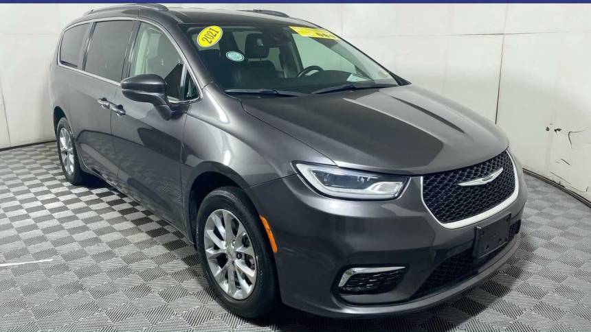 2021 Chrysler Pacifica Touring L — Minivan — 56,290 mi — Greenwood, IN