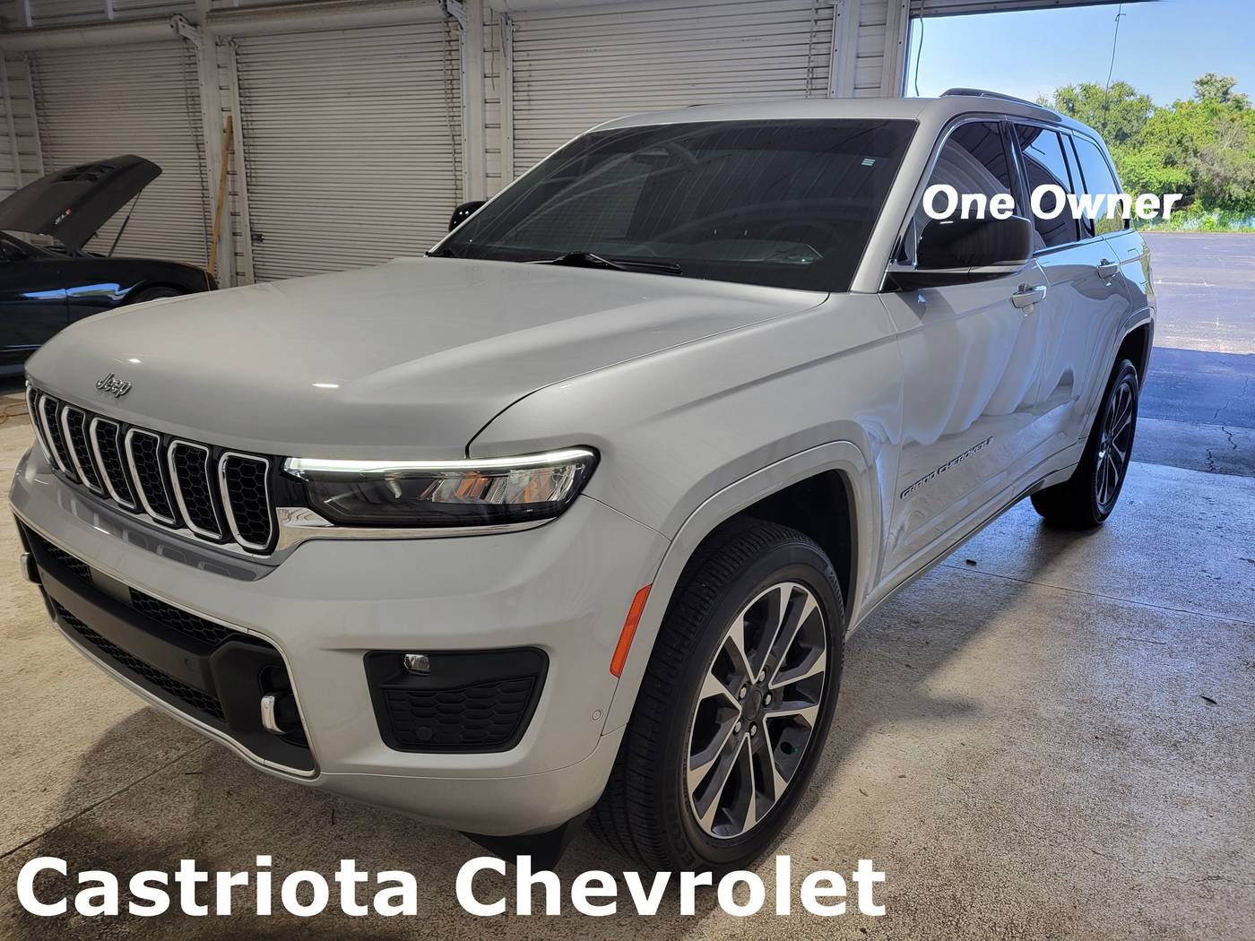 2023 Jeep Grand Cherokee Overland — SUV — 15,064 mi — Hudson, FL
