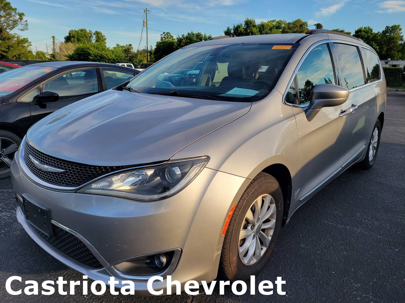 2017 Chrysler Pacifica Touring L — Minivan — 129,287 mi — Hudson, FL